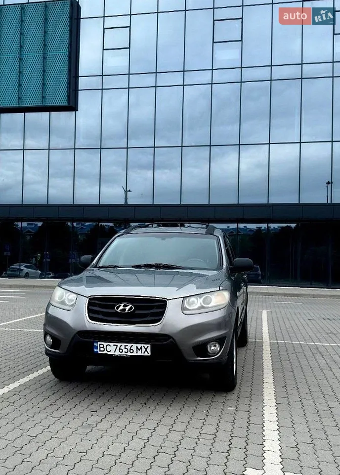 2010 Hyundai Santa Fe - мініатюра 23
