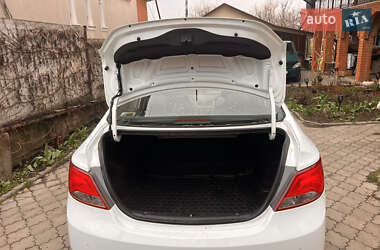 Седан Hyundai Solaris 2016 в 