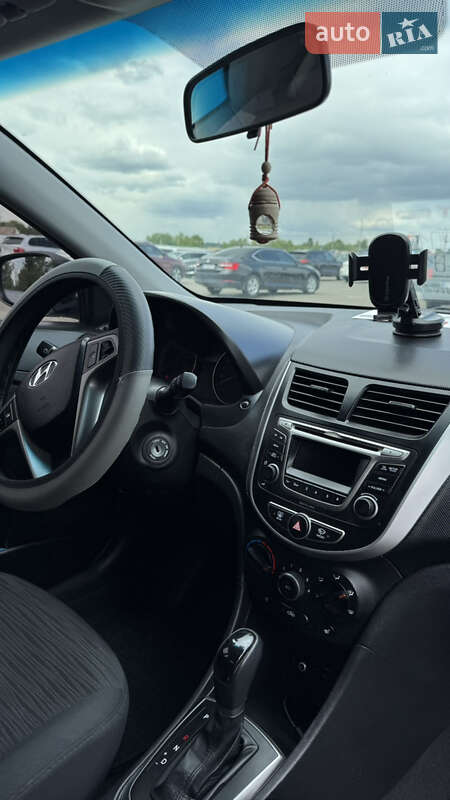 Седан Hyundai Solaris 2016 в Киеве