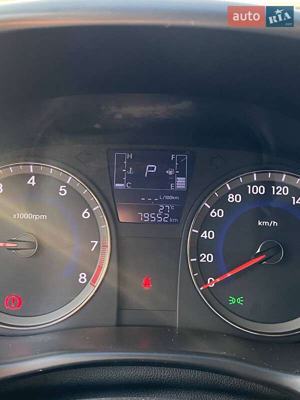 Седан Hyundai Solaris 2016 в Черновцах