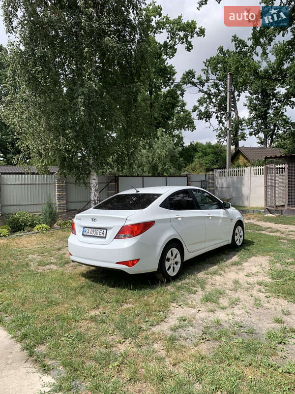 Седан Hyundai Solaris 2016 в Василькові