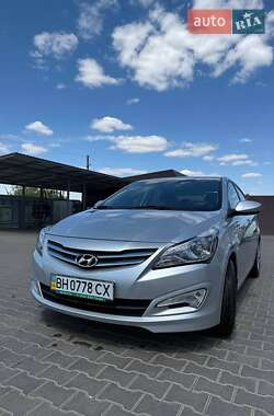 Hyundai Solaris 2016