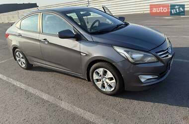 Седан Hyundai Solaris 2015 в 