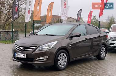 Hyundai Solaris 2016