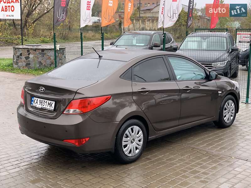 Седан Hyundai Solaris 2016 в Бердичеве