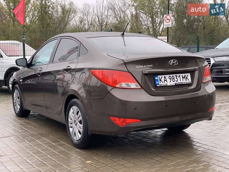 Седан Hyundai Solaris 2016 в Бердичеве