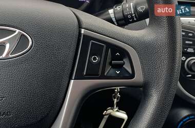Седан Hyundai Solaris 2016 в 