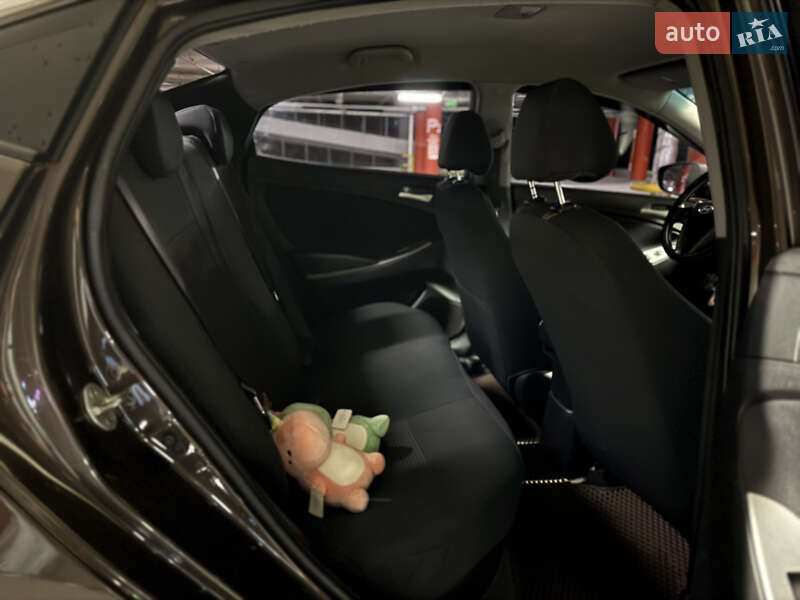 Седан Hyundai Solaris 2016 в Києві фото 15 Седан Hyundai Solaris 2016 в Києві