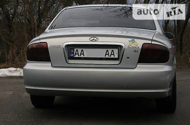 Седан Hyundai Sonata 2002 в Каневе