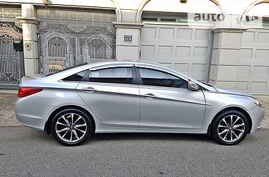 Седан Hyundai Sonata 2013 в Львове