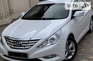 Hyundai Sonata 2011