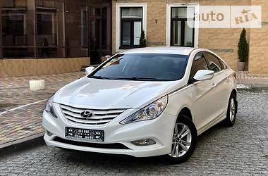 Hyundai Sonata 2012