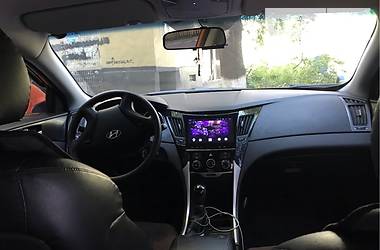 Седан Hyundai Sonata 2013 в 