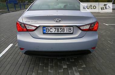 Седан Hyundai Sonata 2014 в Дрогобыче