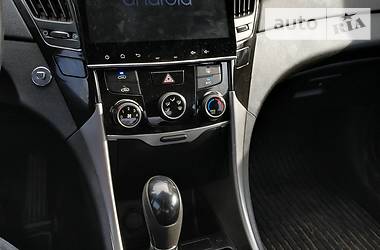 Седан Hyundai Sonata 2013 в Маріуполі