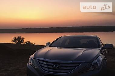 Седан Hyundai Sonata 2011 в Николаеве