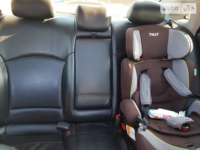 Седан Hyundai Sonata 2010 в Олешках