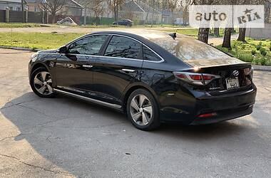 Седан Hyundai Sonata 2016 в 