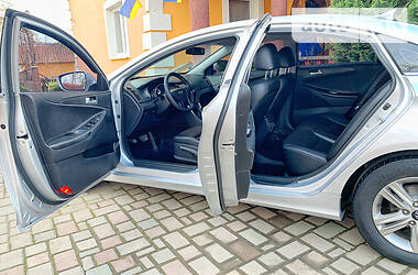 Седан Hyundai Sonata 2013 в 