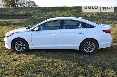 Седан Hyundai Sonata 2015 в 