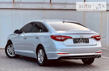 Седан Hyundai Sonata 2016 в 