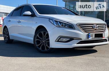 Седан Hyundai Sonata 2015 в 