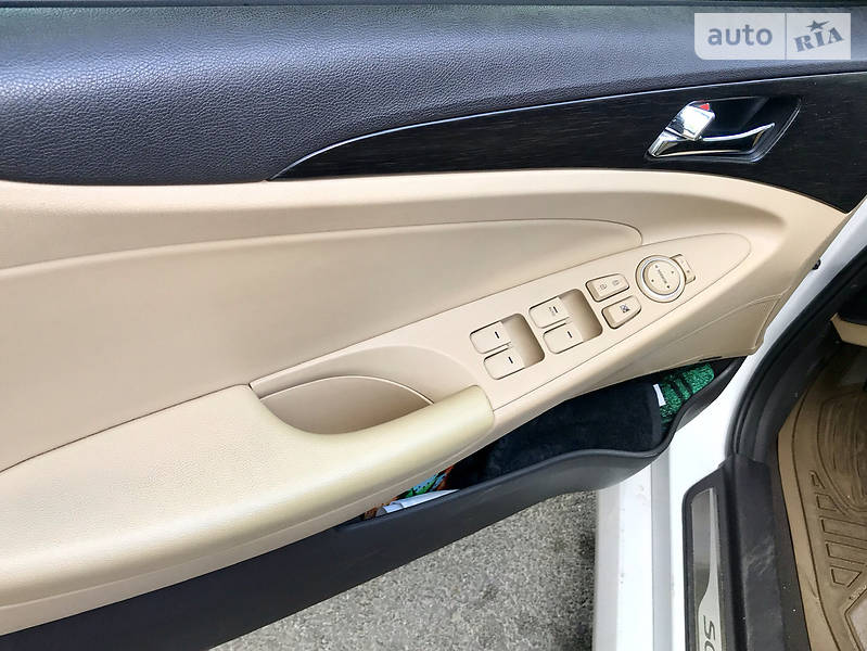 Седан Hyundai Sonata 2014 в Дніпрі