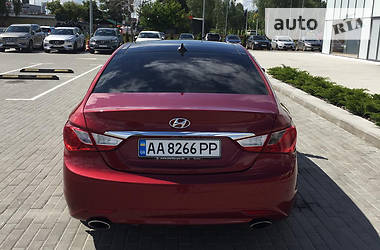 Седан Hyundai Sonata 2011 в 
