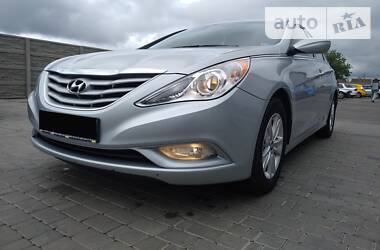 Hyundai Sonata 2013