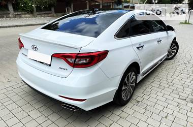 Седан Hyundai Sonata 2016 в Черновцах