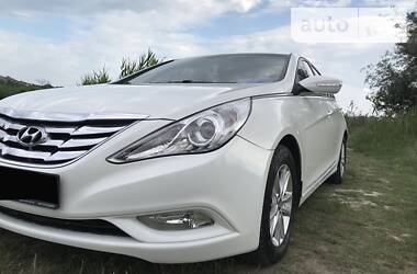 Hyundai Sonata 2010