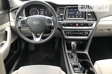 Седан Hyundai Sonata 2017 в Одессе