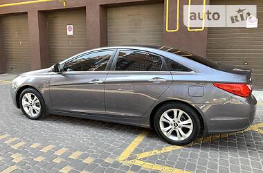 Седан Hyundai Sonata 2011 в 