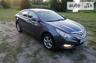 Седан Hyundai Sonata 2012 в Мене