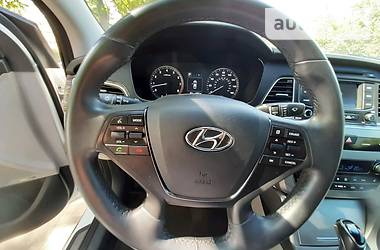 Седан Hyundai Sonata 2014 в Новой Одессе