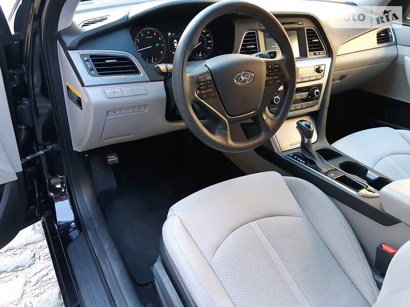 Седан Hyundai Sonata 2016 в Николаеве