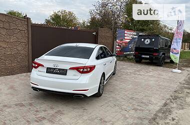 Седан Hyundai Sonata 2015 в Буче