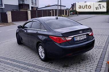 Седан Hyundai Sonata 2011 в Львове