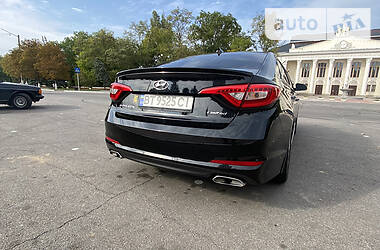 Седан Hyundai Sonata 2014 в Новой Каховке