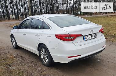 Седан Hyundai Sonata 2016 в Умани