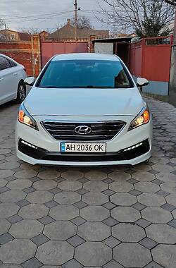 Седан Hyundai Sonata 2016 в Мариуполе