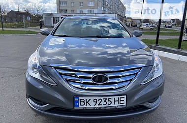 Hyundai Sonata 2012