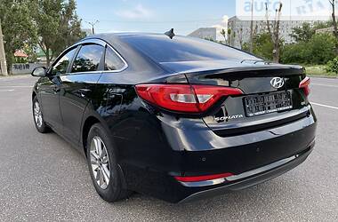 Седан Hyundai Sonata 2016 в Энергодаре