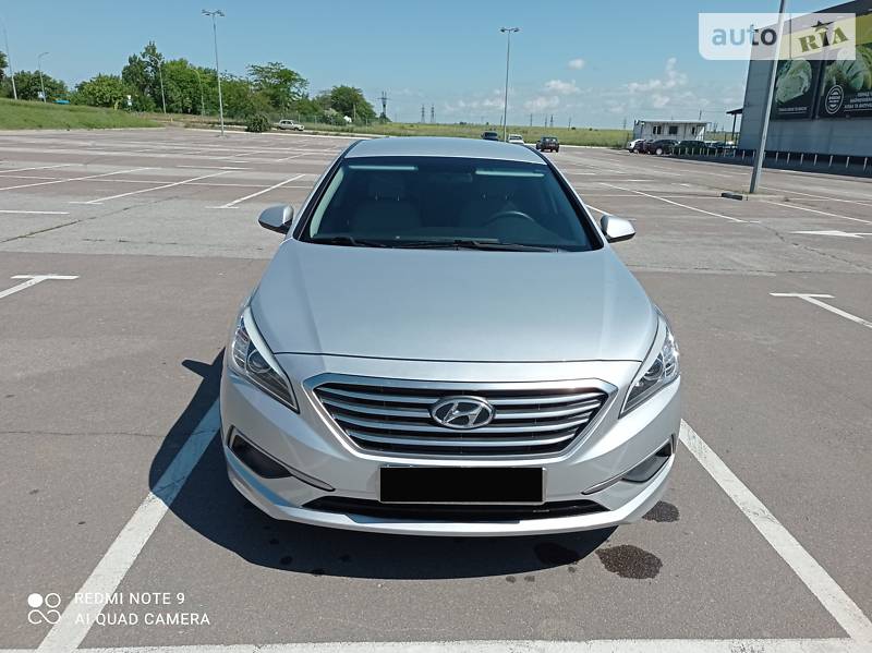 Седан Hyundai Sonata 2016 в Бердянске