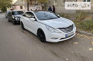 Hyundai Sonata 2010