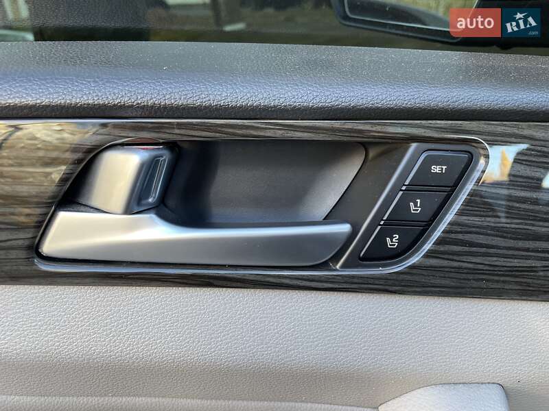 Седан Hyundai Sonata 2014 в Кропивницькому