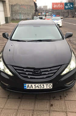 Hyundai Sonata 2010