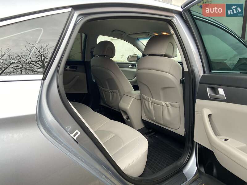 Седан Hyundai Sonata 2016 в Долине