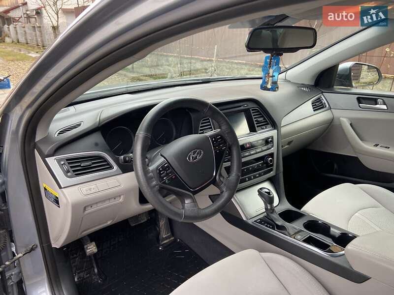 Седан Hyundai Sonata 2016 в Долине