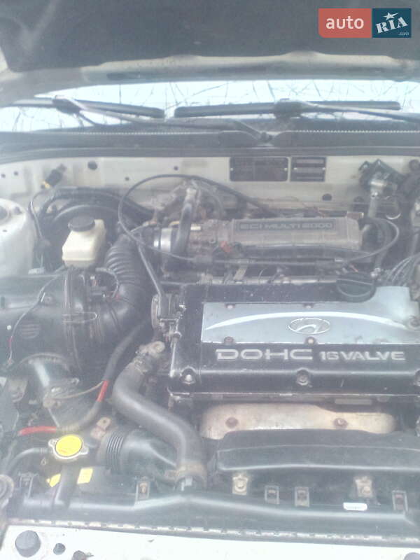 Седан Hyundai Sonata 1994 в Дубровице